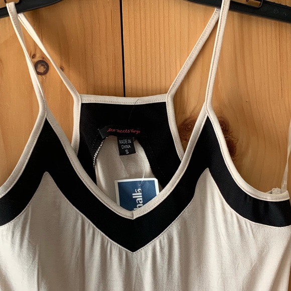 🌈 Leo meets Virgo Asymmetrical Black&Cream Dress - Picture 3 of 5